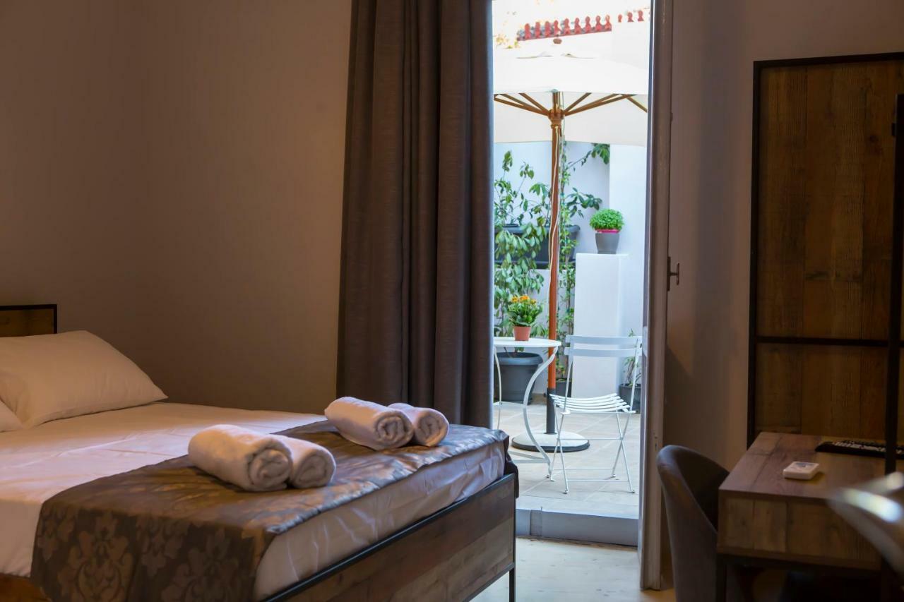 Hotel One Three One - In The Heart Of Atene Esterno foto